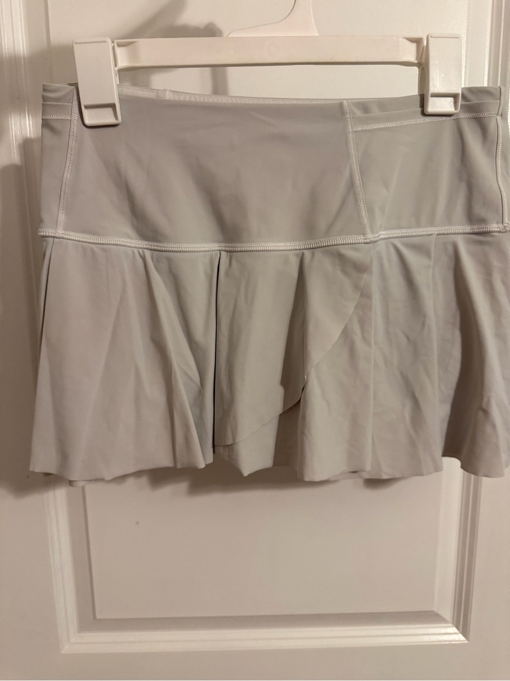 Women's Athletic Skort - Flared Tennis Skirt, White